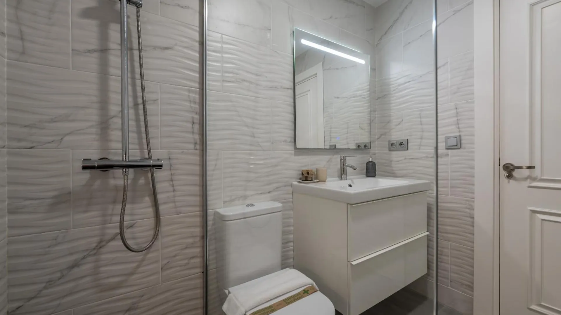 Calma House Aloha Gardens Marbella By Vps Apartment