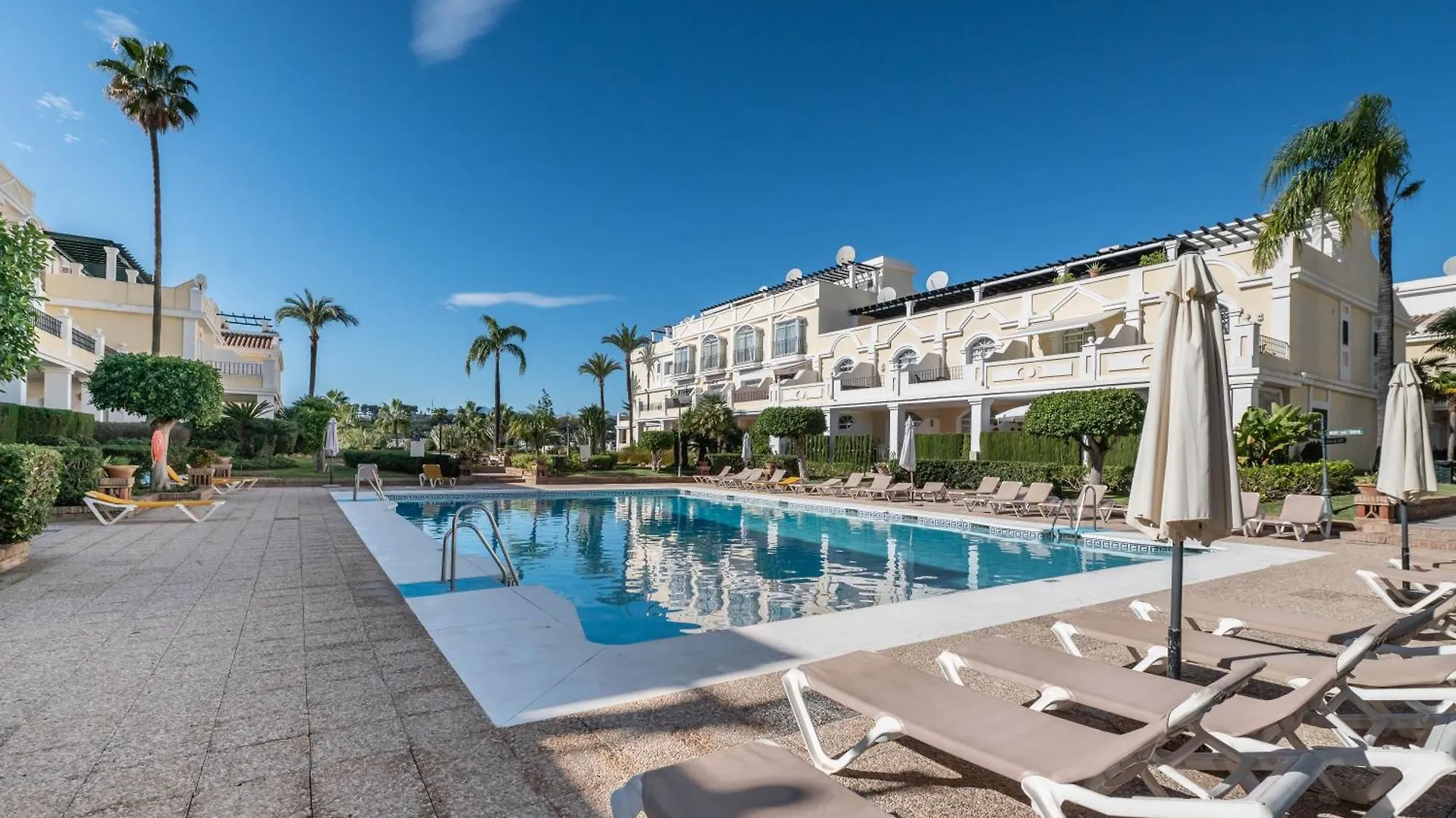 Calma House Aloha Gardens Marbella By Vps Apartment